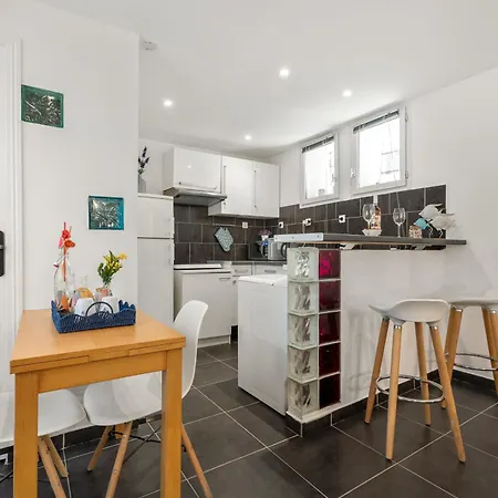 Daire Renting - 5b Penchienatti - Charming Cozy Balcony Ac Massena *
