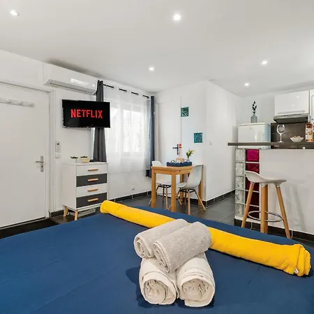 公寓 Renting - 5b Penchienatti - Charming Cozy Balcony Ac Massena